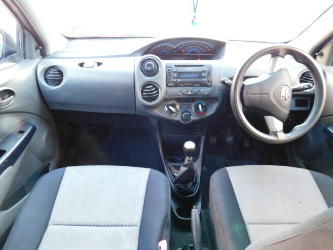 2014 Toyota Etios hatch 1.5 SX Manual 80,000km