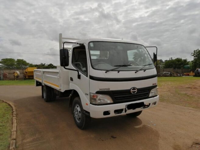 2011 Hino 300 Series 814 For Sale